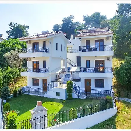 Loretta Maisonettes And Appartement *