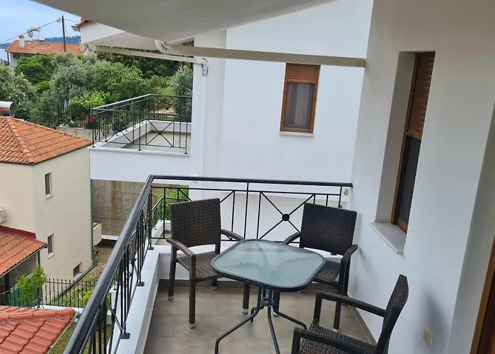 Loretta Maisonettes And Διαμέρισμα *